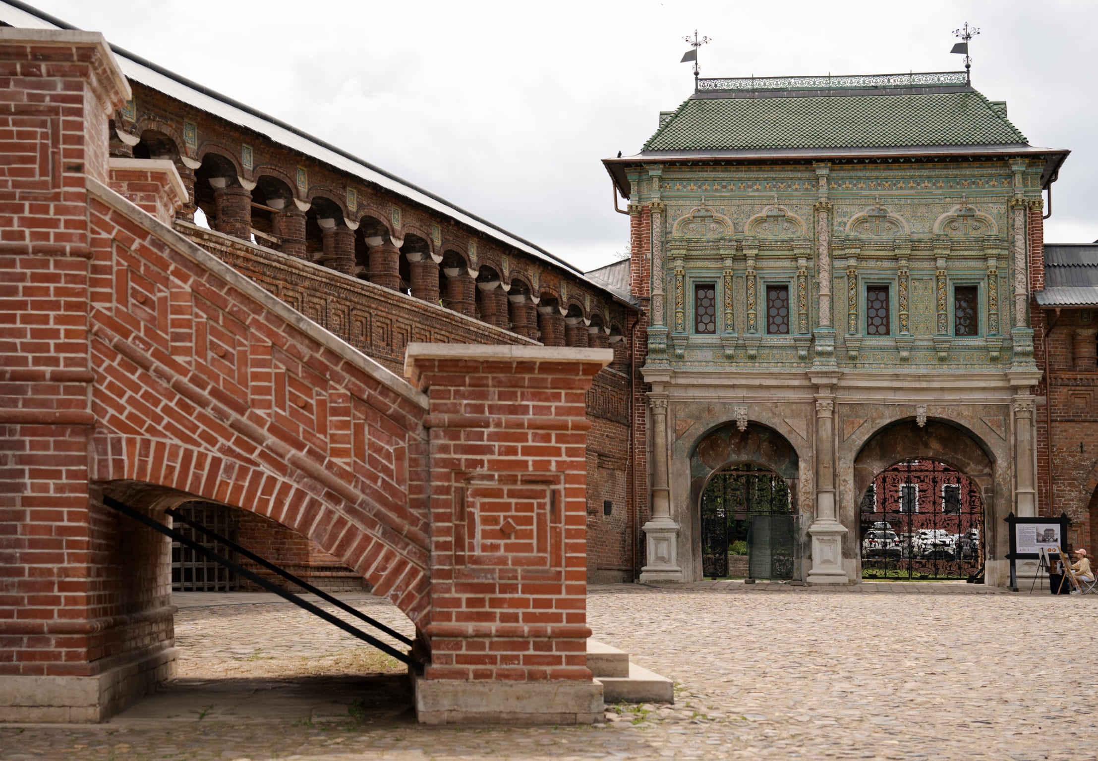 Средневековая атмосфера в Крутицком патриаршем подворье